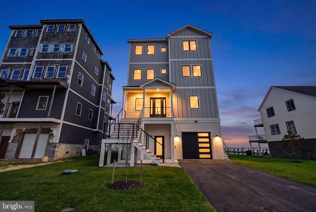 2708 SIXTH ST, Sparrows Point, MD 21219