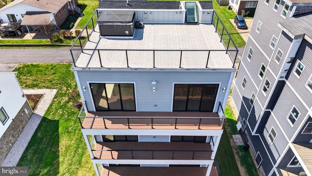 2708 SIXTH ST, Sparrows Point, MD 21219
