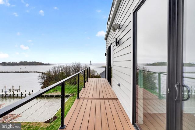 2708 SIXTH ST, Sparrows Point, MD 21219