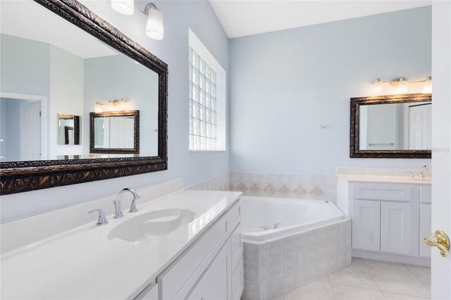 10842 WOODCHASE CIRCLE, Orlando, FL 32836