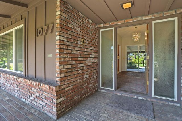 1077 Beyer Ln, Stockton, CA 95215