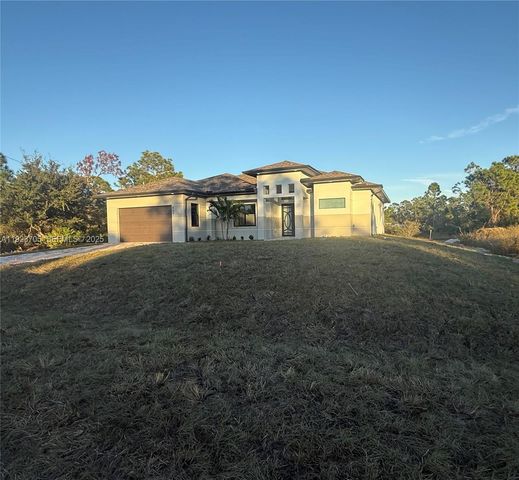 843 S Burns Ave S, Lehigh Acres, FL 33974