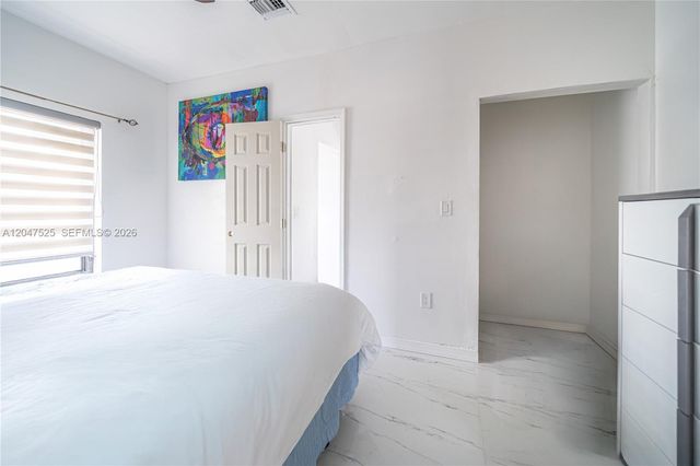 20200 NE 14th Avenue, Miami, FL 33179