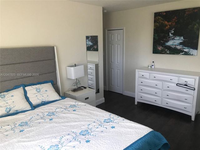 20200 NE 14th Avenue, Miami, FL 33179