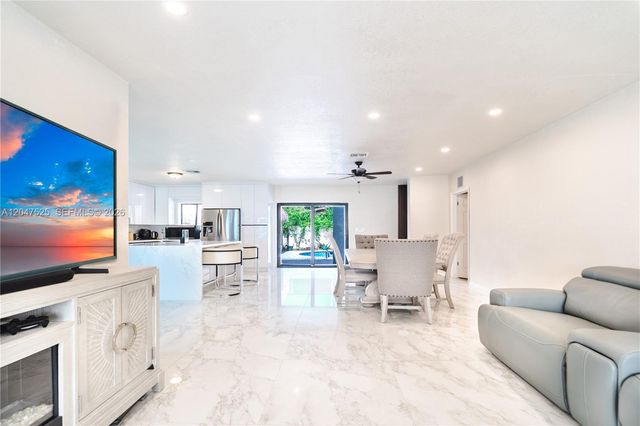 20200 NE 14th Avenue, Miami, FL 33179