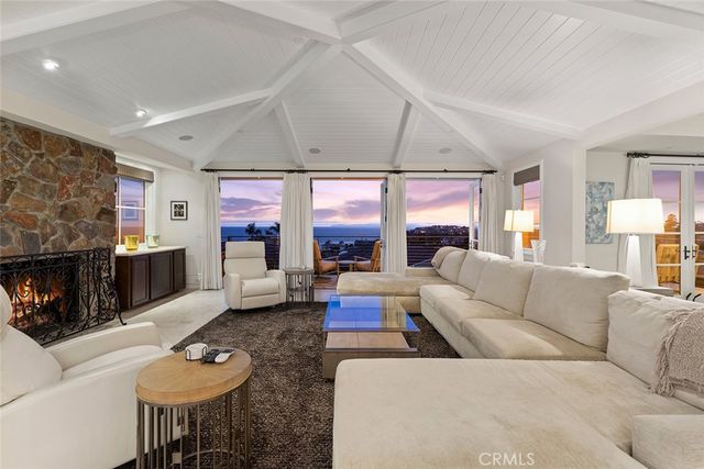 322 Emerald Bay, Laguna Beach, CA 92651