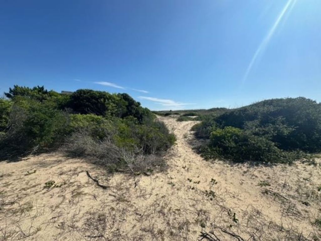 Image 11 of property listing at 2239 Sandfiddler Road Lot #8, Corolla, NC 27927