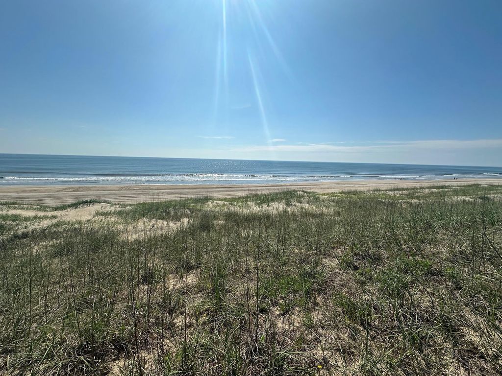 Image 4 of property listing at 2239 Sandfiddler Road Lot #8, Corolla, NC 27927