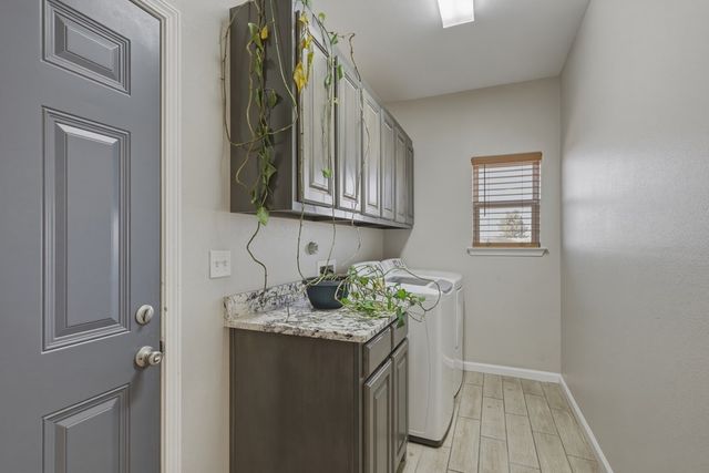 213 Doe Court, Alpine, TX 79830