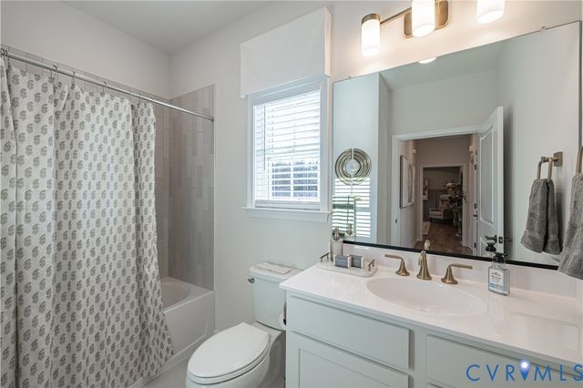 6708 Mayland Ridge Ln, Moseley, VA 23120