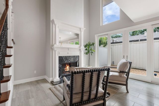5913 Sugar Hill Drive 225, Houston, TX 77057