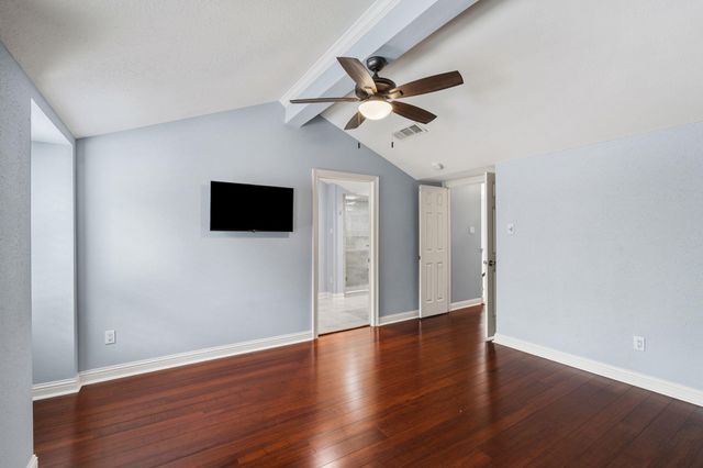 5913 Sugar Hill Drive 225, Houston, TX 77057