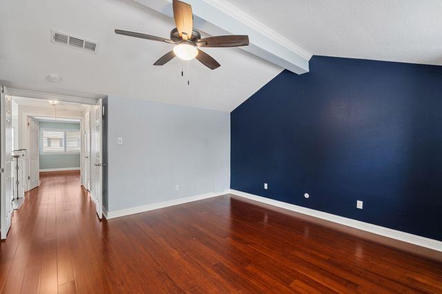 5913 Sugar Hill Drive 225, Houston, TX 77057