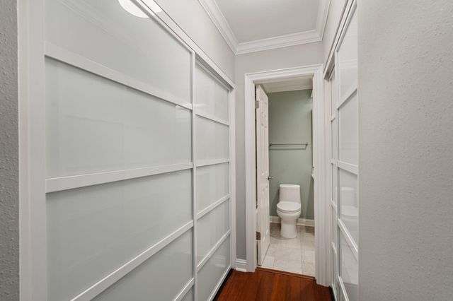 5913 Sugar Hill Drive 225, Houston, TX 77057
