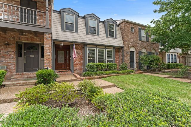 5913 Sugar Hill Drive 225, Houston, TX 77057