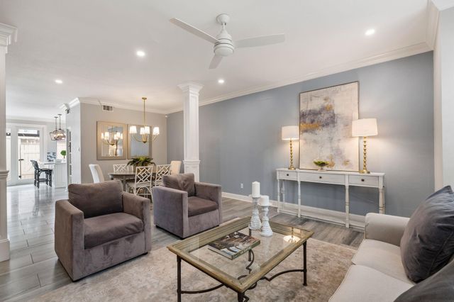 5913 Sugar Hill Drive 225, Houston, TX 77057