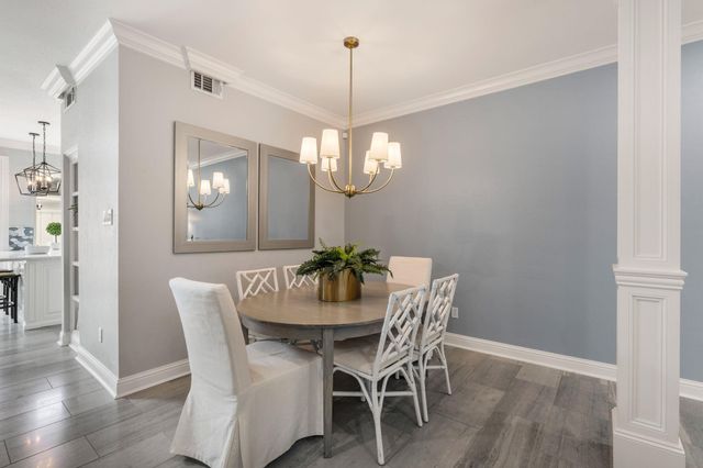 5913 Sugar Hill Drive 225, Houston, TX 77057