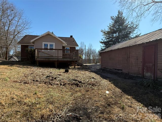 712 Griffin Avenue NW, Valdese, NC 28690