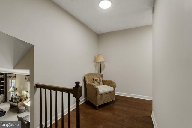 691 MARLOW DR, York, PA 17402