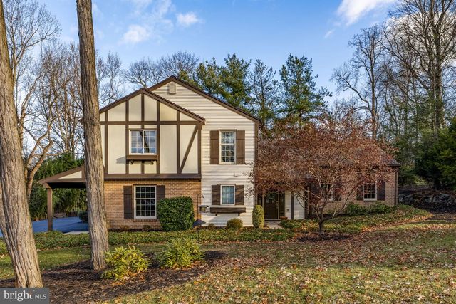 691 MARLOW DR, York, PA 17402