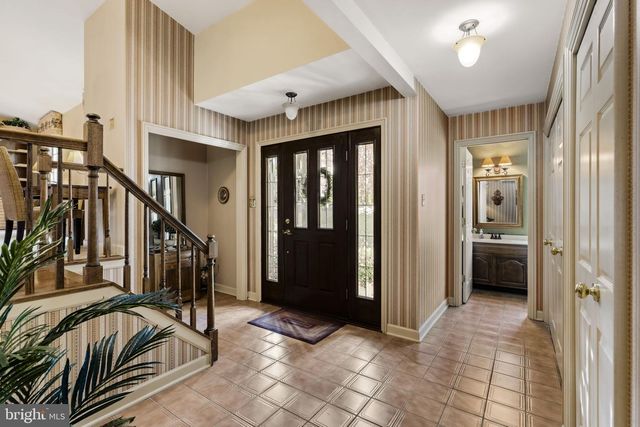 691 MARLOW DR, York, PA 17402