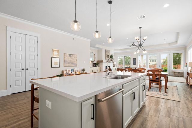 2335 Pale Star Drive, Conroe, TX 77384