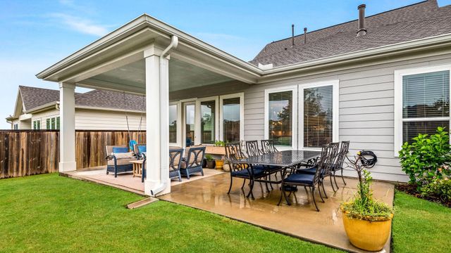 2335 Pale Star Drive, Conroe, TX 77384