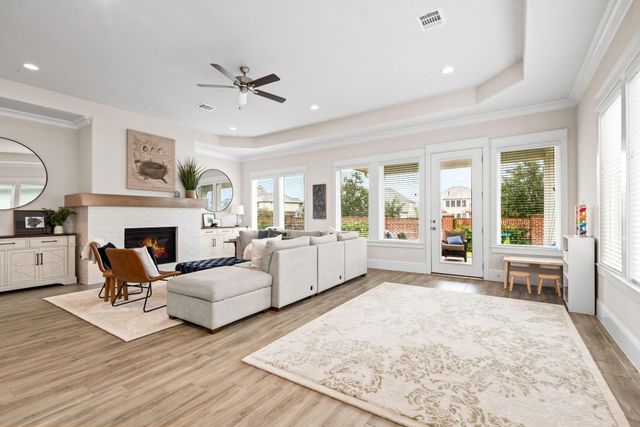 2335 Pale Star Drive, Conroe, TX 77384