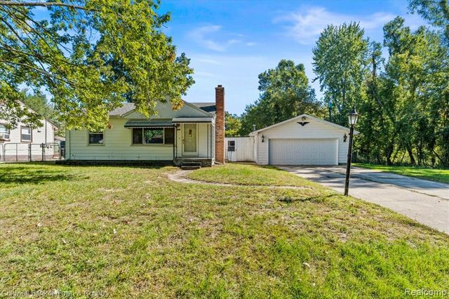 485 Rivard Boulevard, Waterford, MI 48327