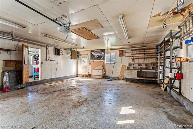 485 Rivard Boulevard, Waterford, MI 48327