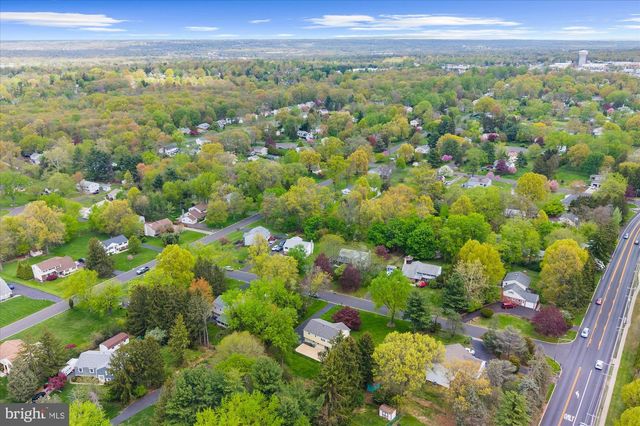 101 VILLAGE DR, North Wales, PA 19454