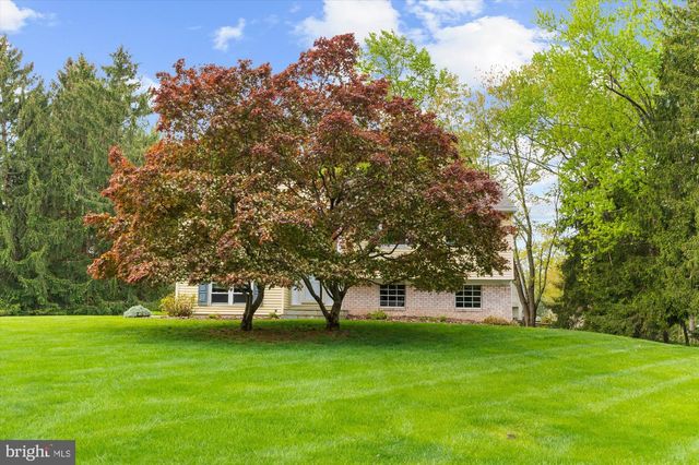 101 VILLAGE DR, North Wales, PA 19454