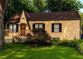 4641 N Elmwood Avenue, Kansas City, MO 64117