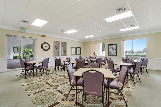 805 Niemen Drive, Palm Beach Gardens, FL 33410