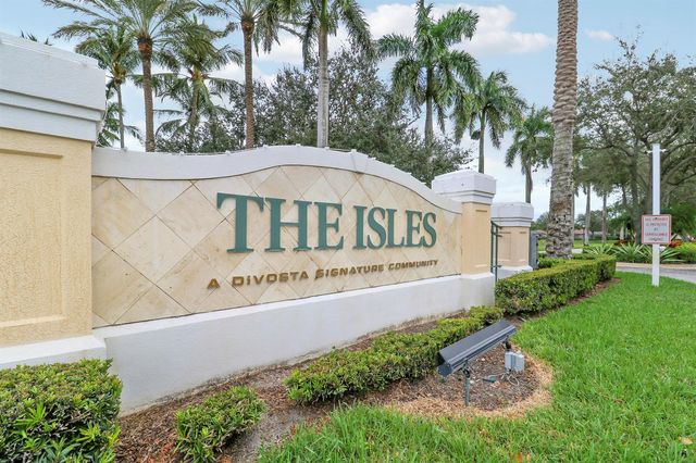 805 Niemen Drive, Palm Beach Gardens, FL 33410