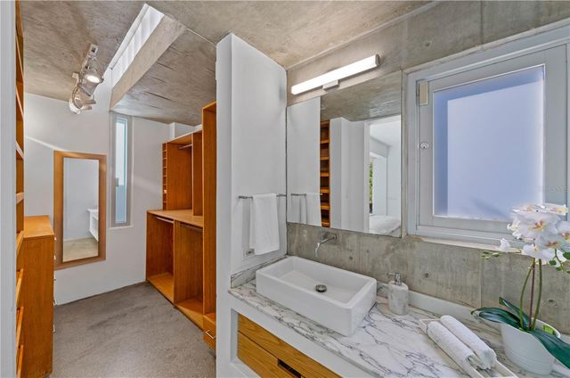 2164 TENIENTE LAVERGNE STREET, San Juan, PR 00913