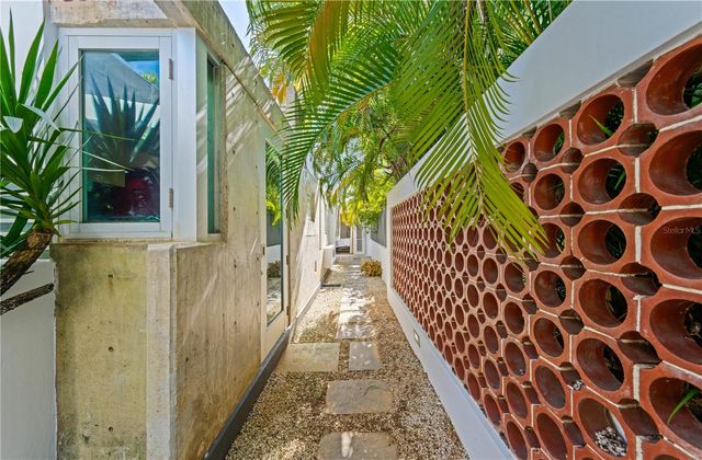 2164 TENIENTE LAVERGNE STREET, San Juan, PR 00913