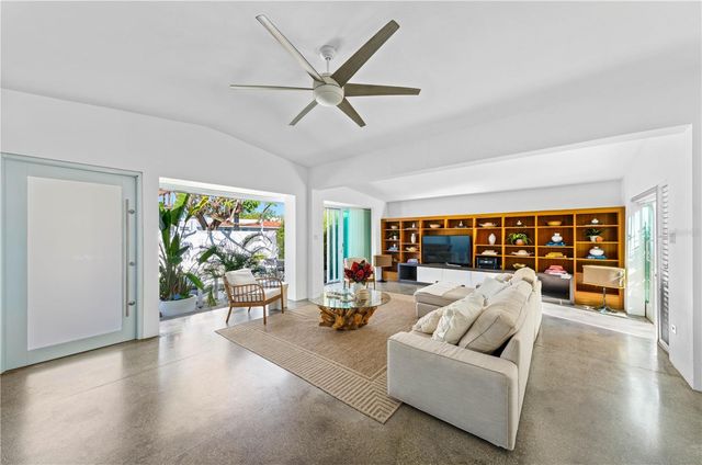 2164 TENIENTE LAVERGNE STREET, San Juan, PR 00913