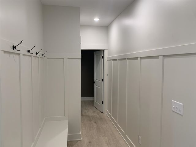 6563 Ravine Point Drive, Rockford, MI 49341