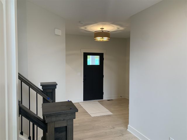6563 Ravine Point Drive, Rockford, MI 49341
