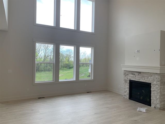 6563 Ravine Point Drive, Rockford, MI 49341