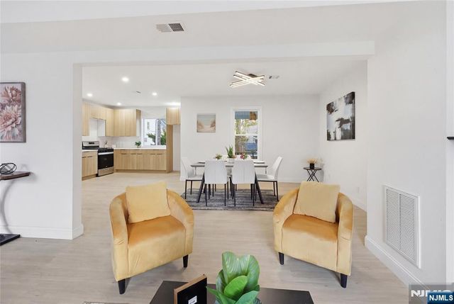 10-12 Mulford Place, Newark, NJ 07112