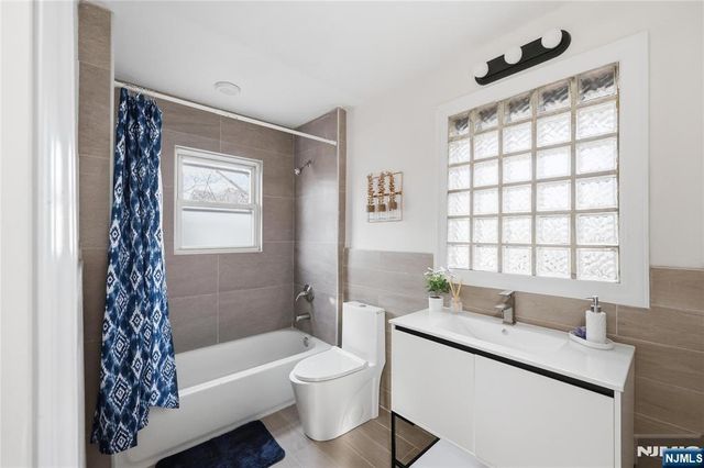 10-12 Mulford Place, Newark, NJ 07112