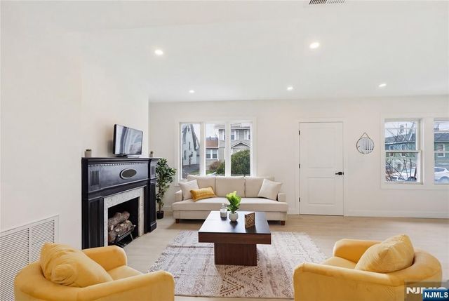 10-12 Mulford Place, Newark, NJ 07112