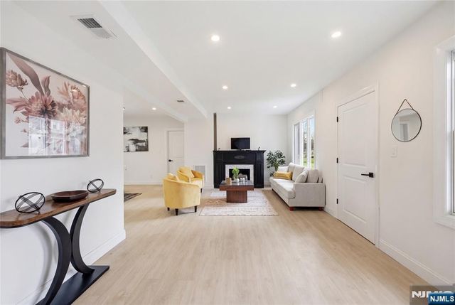 10-12 Mulford Place, Newark, NJ 07112