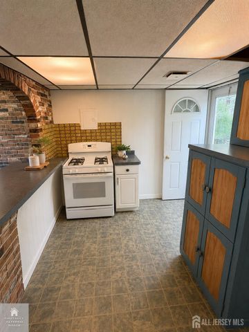 71 Patton Street, Iselin, NJ 08830