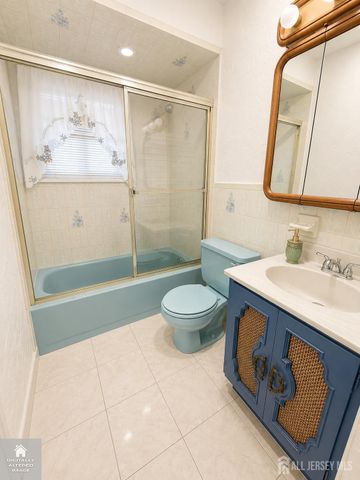 71 Patton Street, Iselin, NJ 08830