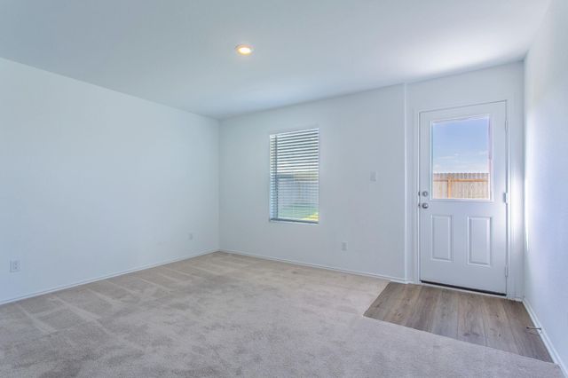 460 Marty Allen LOOP, Jarrell, TX 76537