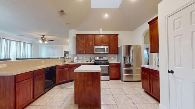 9327 Rustler Ridge Lane, Houston, TX 77089