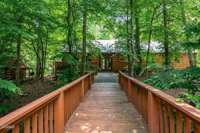 1610 Jobey Green Hollow Road, Sevierville, TN 37876